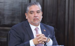CHIMBOTE: PESCADORES NO ACEPTAN AL NUEVO MINISTRO DE LA PRODUCCIÓN.